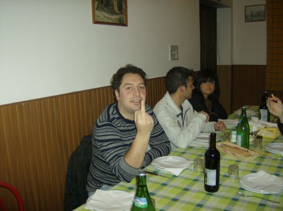 album/cena_beneficenza_15_02_2008/alessi_maleducato.jpg