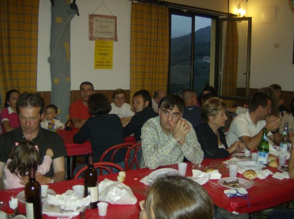 album/sagra_ravioli_2008_sabato/sagra_ravioli_2008_sabato_24.jpg