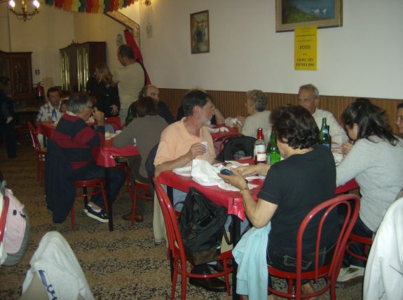 album/sagra_ravioli_2008_venerdi/sagra_ravioli_2008_venerdi_04.jpg