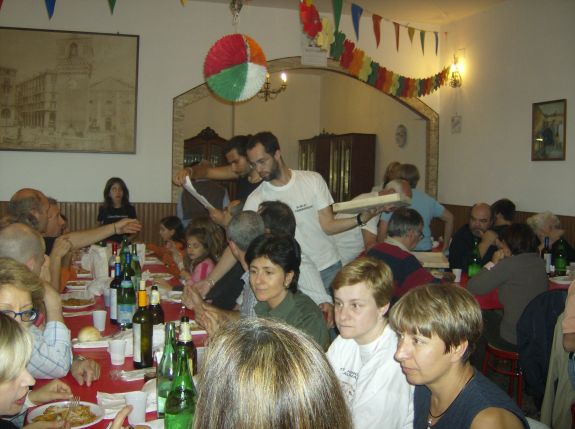 album/sagra_ravioli_2008_venerdi/sagra_ravioli_2008_venerdi_09.jpg